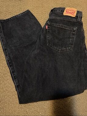 Levi's Women's Black Straight-Leg Jeans with Red Tab